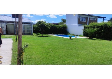 CASA QUINTA A ESTRENAR